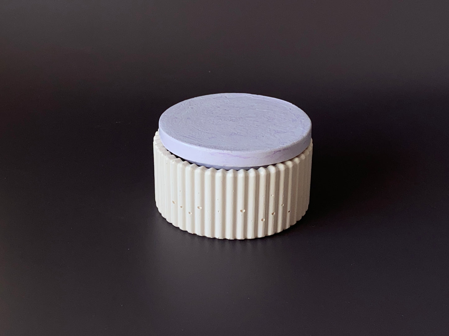 Concrete ring box - with a top