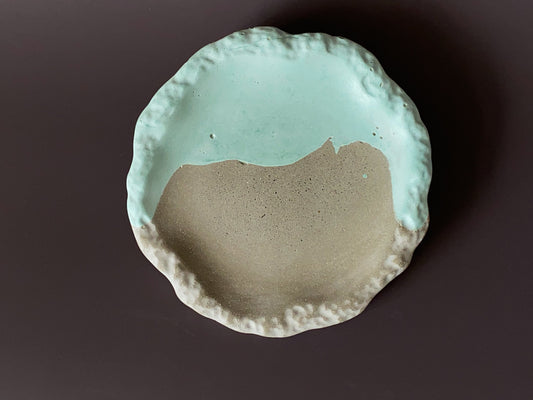 Handmade concrete jewellery round tray green and grey color for minimalist and industrial home decor